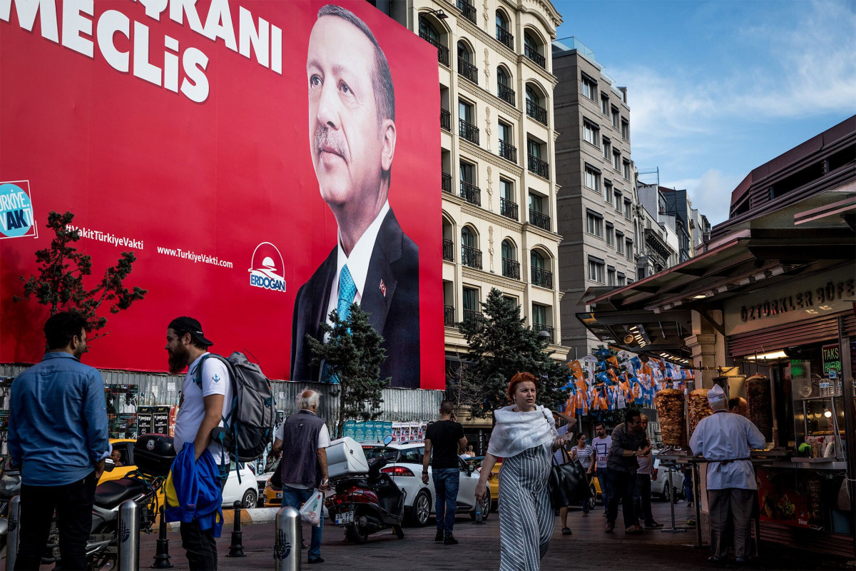 مرة ثالثة أردوغان رئيسا لتركيا ..و الليرة تتراجع