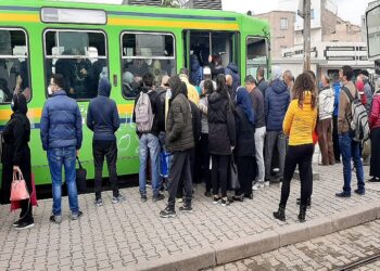 TUNIS, TUNISIA - 2021/10/14: A Journalist from a media outlet, holds a placard during the demonstration in front of the headquarters of the National Syndicate of Tunisian Journalists.
Tunisian Journalists with the support of partner organizations and a number of jurists, citizens and national figures, staged a protest against the campaign of incitement, mobilization and attacks they are exposed to, especially during field work. This protest comes against the backdrop of repeated attacks on journalists, especially field workers. (Photo by Jdidi Wassim/SOPA Images/LightRocket via Getty Images)